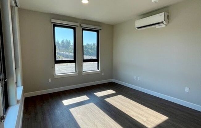 1 bed, 1 bath, 453 sqft, $1,895, Unit 418-301