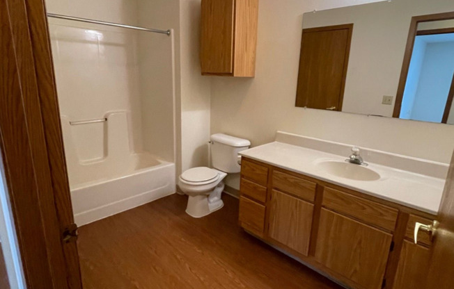 2 beds, 1 bath, 1,000 sqft, $975, Unit TE218X-237