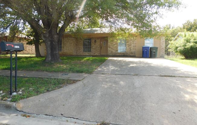 Available NOW!!!! Lovely property located in Copperas Cove in the Mountain Top subdivision. Comes with a wood burning rock fireplace. Wood laminate flooring though-out, with carpeting in bedrooms, bathrooms come with ceramic tiling. Kitchen comes equipped