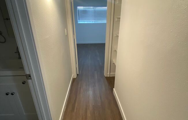 2 beds, 1.5 baths, 980 sqft, $1,350, Unit 6802-6
