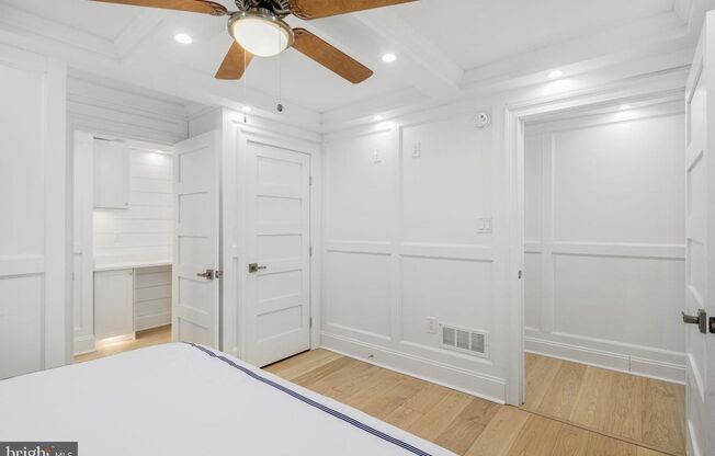 Beautifully Renovated 1 Bed Unit @ The Dorchester in Rittenhouse Square