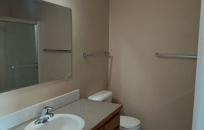 3 Bedroom Home in West Valley!