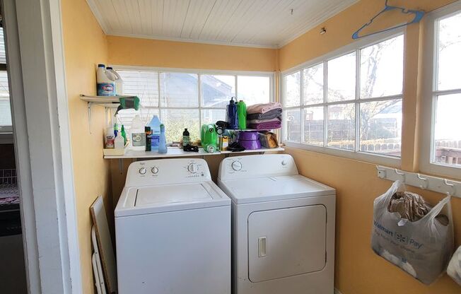 4 beds, 2.5 baths, $1,900