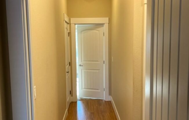 2 beds, 2 baths, $1,895