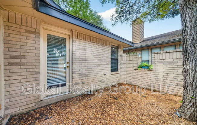 118 GOLDEN WAY