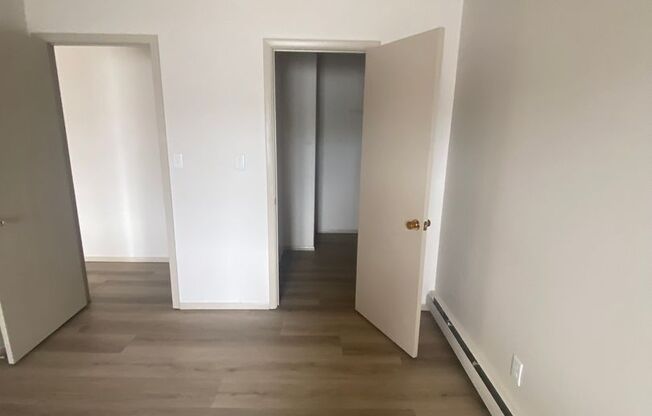 1 bed, 1 bath, $825, Unit 9