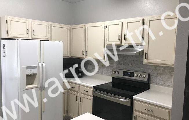 2 beds, 2 baths, $1,695