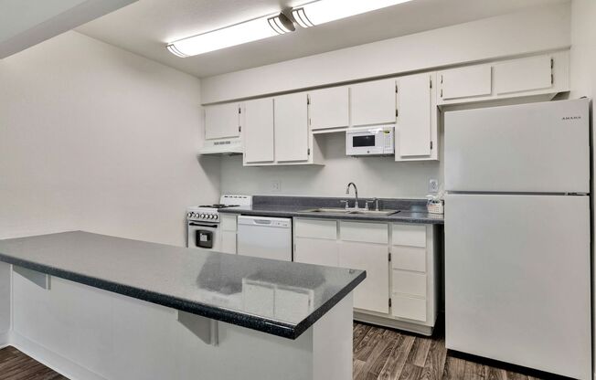 1 bed, 1 bath, 560 sqft, $1,299, Unit 2111