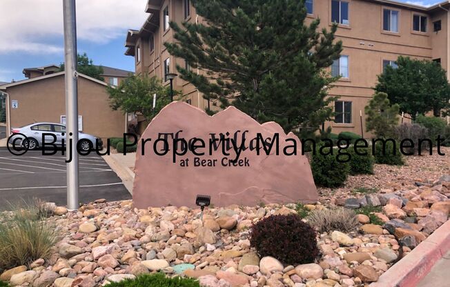 1695 Bear Creek Pt. #304