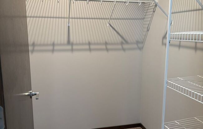 2 beds, 2 baths, 1,391 sqft, $2,600, Unit 213