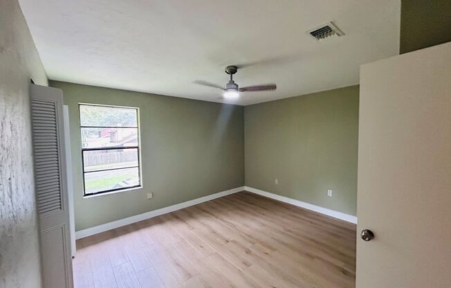 2 beds, 1 bath, $1,400