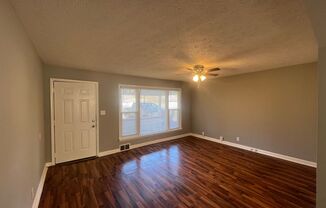 2 beds, 1 bath, $1,200