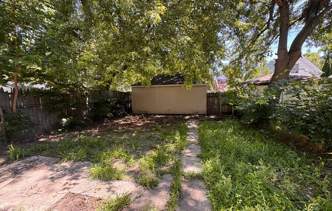 1118 S 18 ST