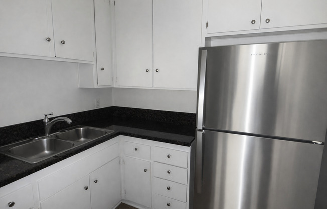 2 beds, 1 bath, 750 sqft, $2,195, Unit 311