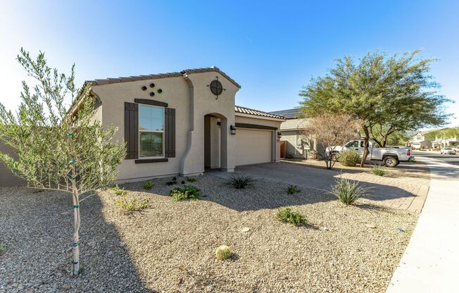 Beautiful 3-Bedroom Home in Estrella Mountain Ranch