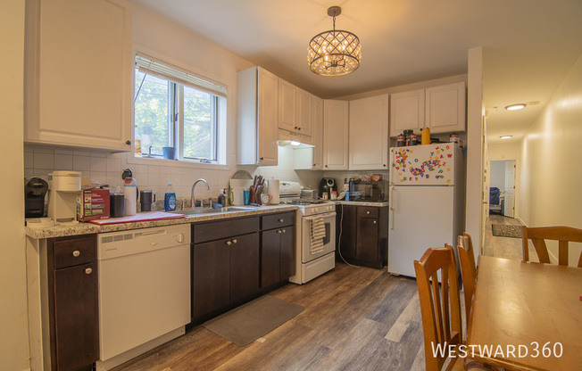 938 WILLOW