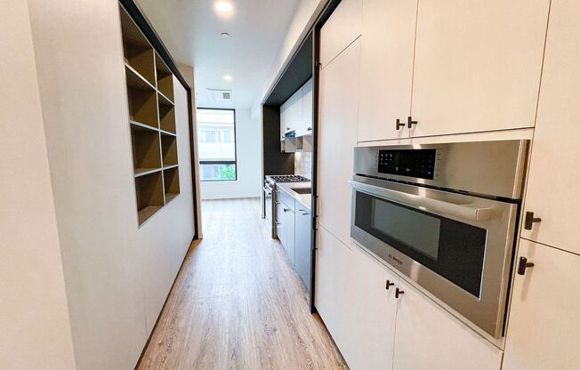 1 bed, 1 bath, 512 sqft, $2,895, Unit 207
