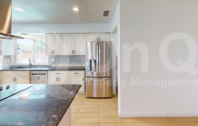 2131 BLOSSOM LN