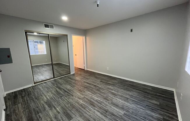 1 bed, 1 bath, 700 sqft, $1,998, Unit 107