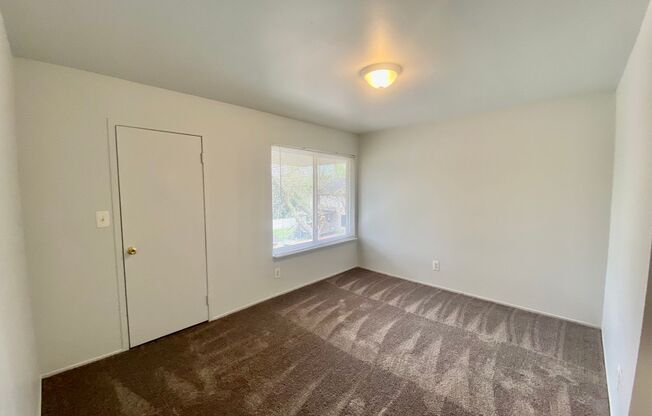 2 beds, 1 bath, 1,000 sqft, $1,295, Unit #32