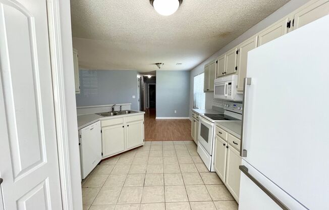 3 beds, 2 baths, $1,675