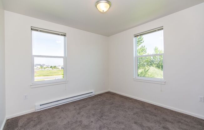 2 beds, 2 baths, 952 sqft, $1,695, Unit 106-302