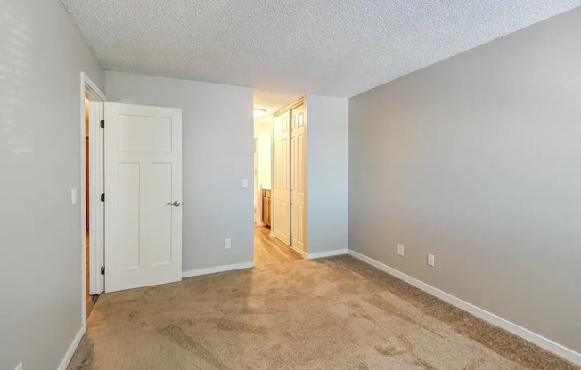 2 beds, 2 baths, 1,037 sqft, $1,675, Unit 3900211