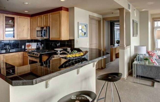 2 beds, 2 baths, $5,195, Unit # 1111