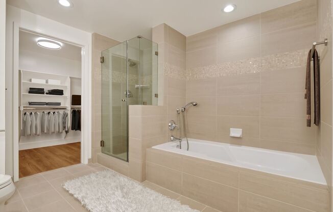 2 beds, 2 baths, 1,290 sqft, $6,295, Unit 510