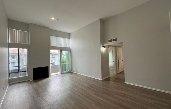 2 beds, 1.5 baths, 1,200 sqft, $2,298, Unit 404