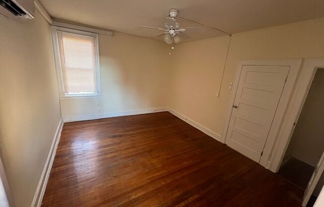 3 beds, 1 bath, 1,000 sqft, $1,850, Unit 3033 N. Calvert St. C5