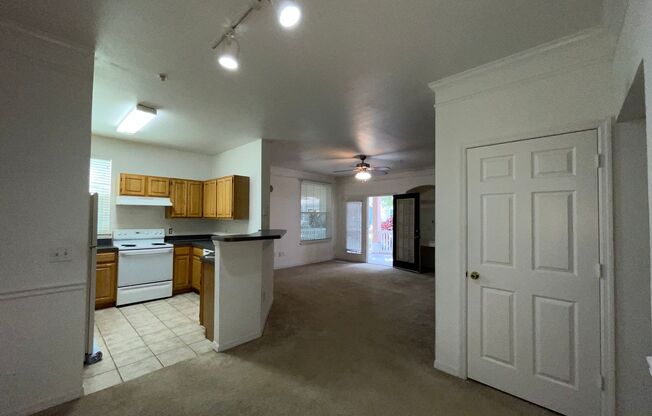 $500 CREDIT BACK IN YOUR 1ST MONTH RENT- SPACIOUS 3/2 - 1ST FLOOR UNIT- ZIP 32835