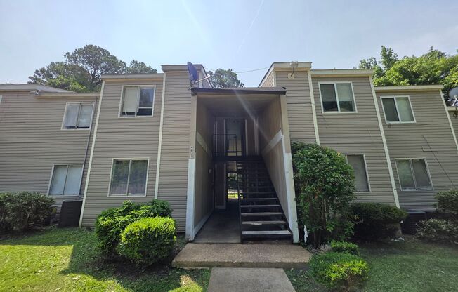 4651 Royal Ridge Dr.