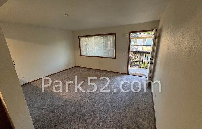 Tacoma 1 Bedroom 2nd Floor Apartment - 630 N Prospect St #17
