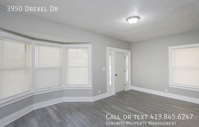 3950 DREXEL DR