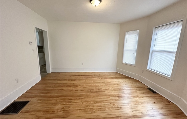 2 beds, 1 bath, 1,189 sqft, $2,200, Unit 1