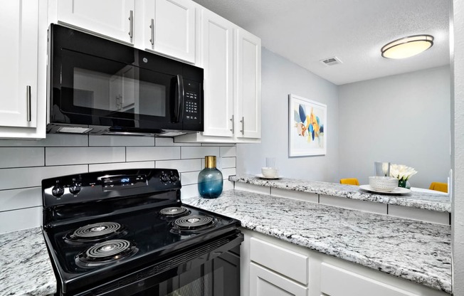 Kitchen at Glen at Bogey Hills, St. Charles, Missouri