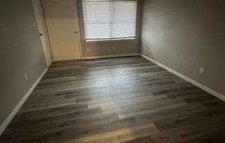 2 beds, 1 bath, $750, Unit Apt. J-51