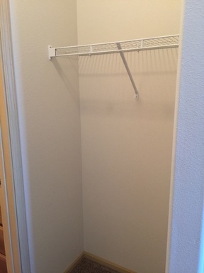 2 beds, 2 baths, $1,025, Unit 208
