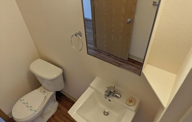 1 bed, 1 bath, 650 sqft, $1,195, Unit 11