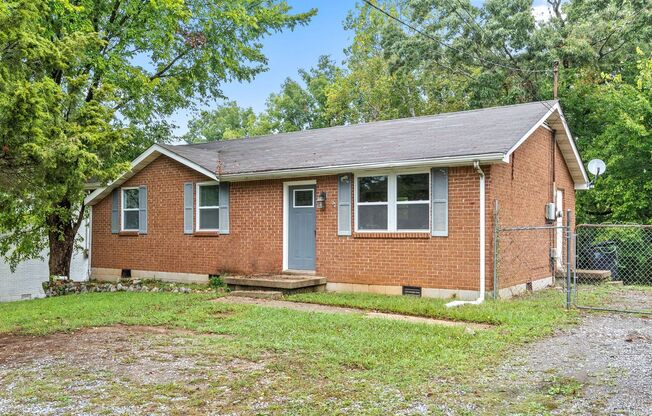 Renovated 3 Bedroom Dog Friendly Home For Rent on Lafayette Road!