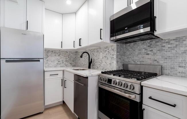 135 E 54 ST