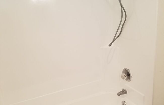 1 bed, 1 bath, 775 sqft, $2,165, Unit S011