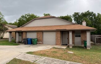 UPDATED 3 BEDROOM 2 BATH DUPLEX IN NEISD