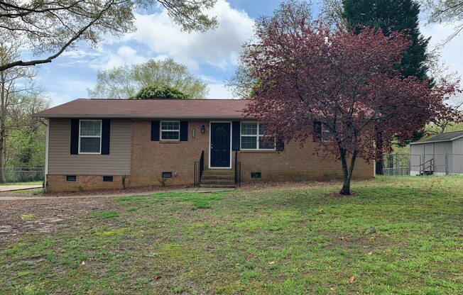 3 Bedroom, 2 Bath Ranch-Style home located in the Farmwood Subdivision!