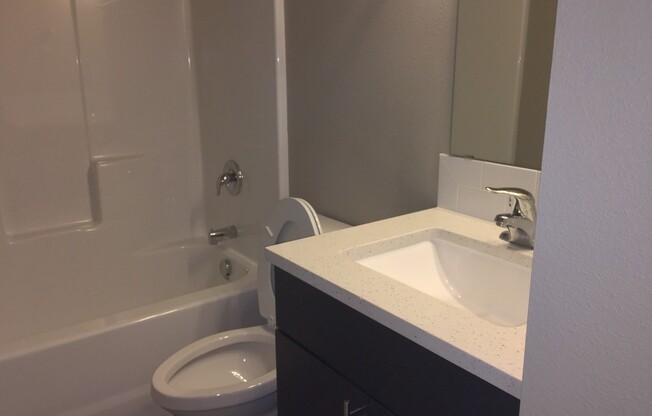 1575 NE Rumgay Ln #1