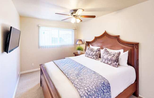 Marina Breeze Apartments