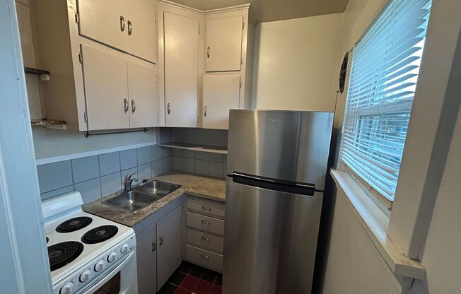 2006 West 3rd Avenue!