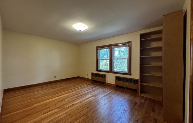 11 MEAD RD