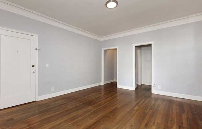 Studio, 1 bath, 250 sqft, $2,395, Unit 31